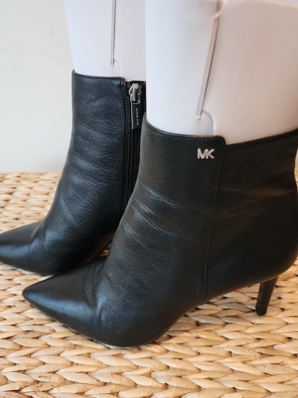 Michael Kors Alina Flex Booties/Boots (8M)